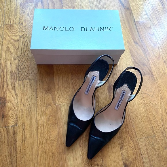 Manolo Blahnik Shoes - Manolo blahnik Low-Heel Slingback Pump